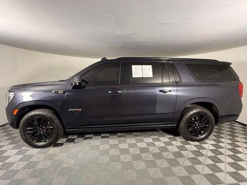 2023 GMC Yukon XL 4WD AT4