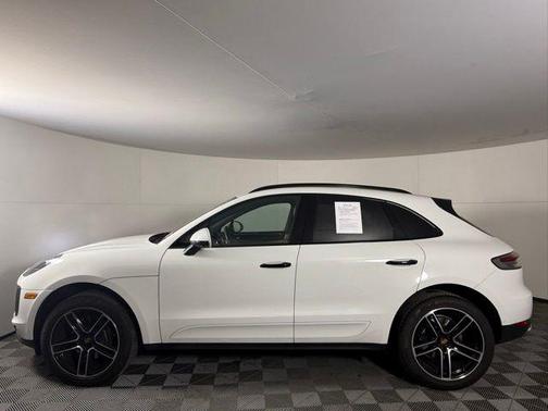 2021 Porsche Macan Base