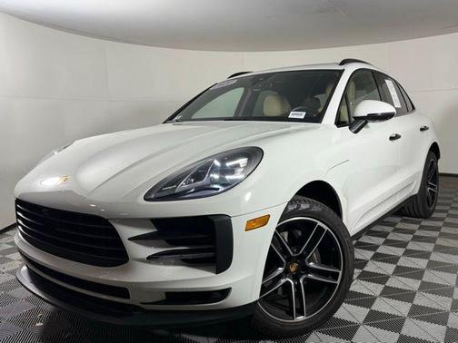 2021 Porsche Macan Base