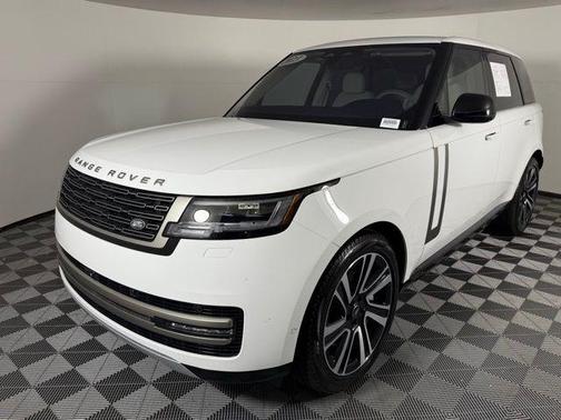 2023 Land Rover Range Rover P530 SE