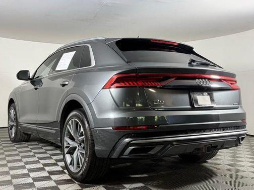 Daytona Gray Pearl 2021 Audi Q8 55 Premium Plus
