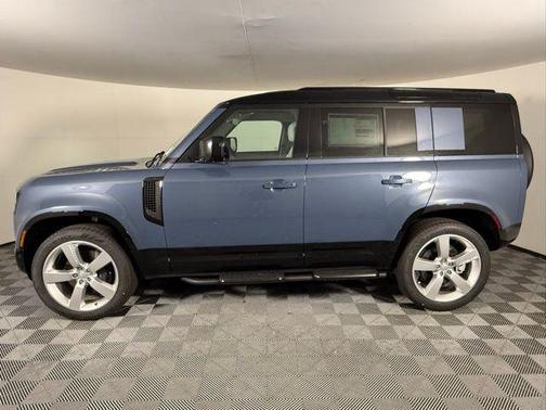 2025 Land Rover Defender 110 P400 X-Dynamic SE