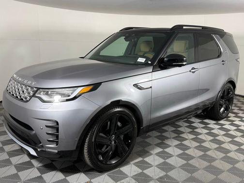 2026 Land Rover Discovery Tempest Edition