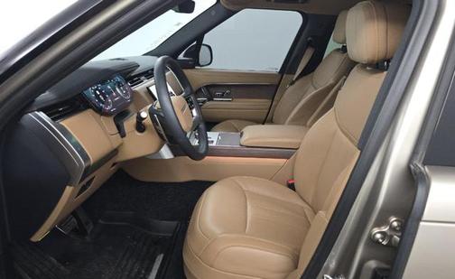 2025 Land Rover Range Rover P550e SE