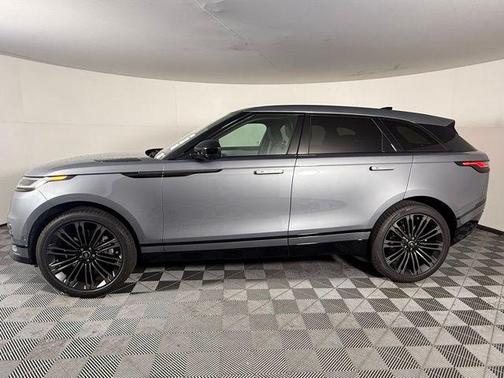 2026 Land Rover Range Rover Velar P250 SE R-Dynamic