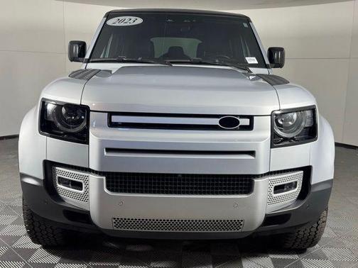 2023 Land Rover Defender 110 SE