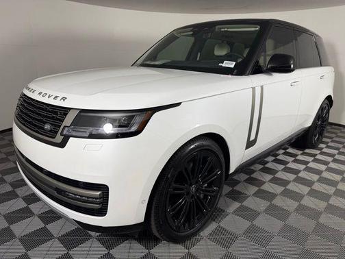 2025 Land Rover Range Rover P530 SE
