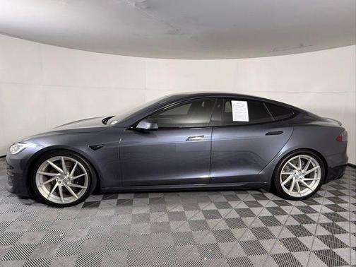 2021 Tesla Model S Plaid