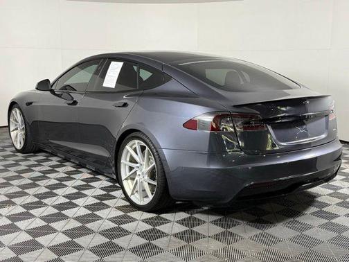 2021 Tesla Model S Plaid