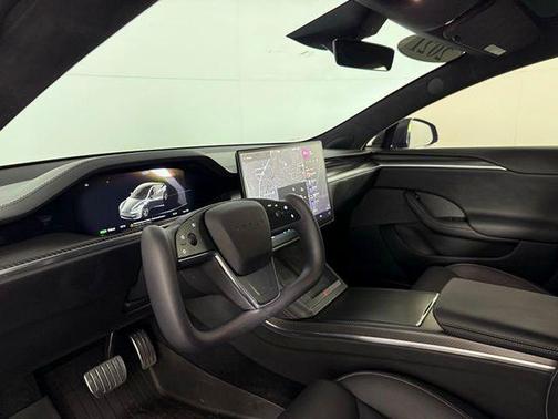 2021 Tesla Model S Plaid