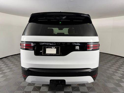2025 Land Rover Discovery P360 Dynamic SE