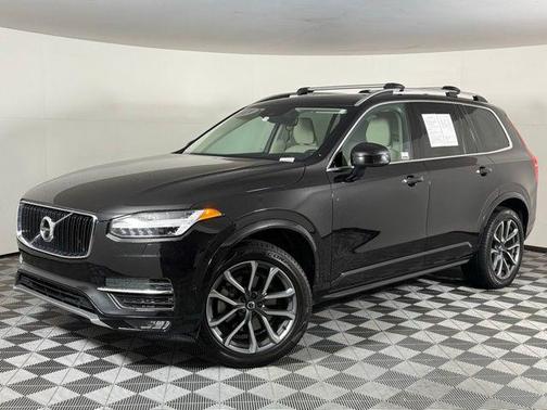 2019 Volvo XC90 T6 Momentum