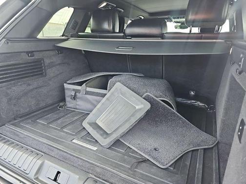 2022 Land Rover Range Rover Sport HSE Silver Edition