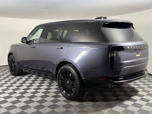 2025 Land Rover Range Rover P530 SE 7 Seat