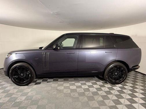 2025 Land Rover Range Rover P530 SE 7 Seat