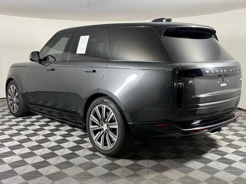 2023 Land Rover Range Rover P530 SE
