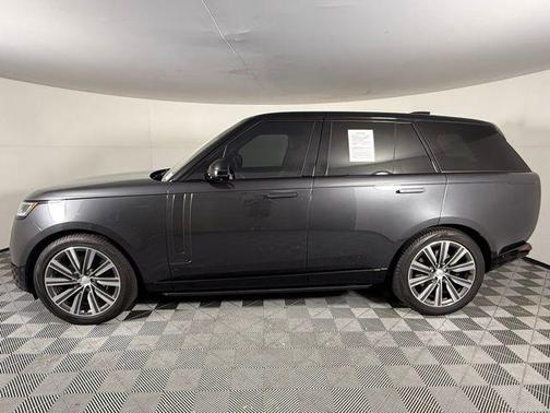 2023 Land Rover Range Rover P530 SE