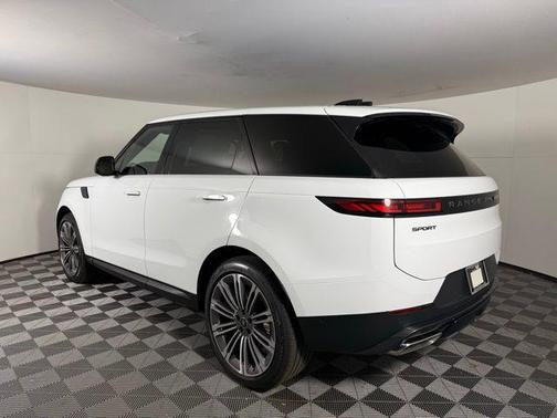 2025 Land Rover Range Rover Sport SE