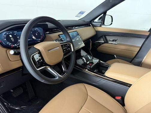 2025 Land Rover Range Rover Sport SE