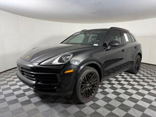 2022 Porsche Cayenne Base