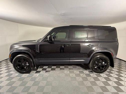 2025 Land Rover Defender 110 P300