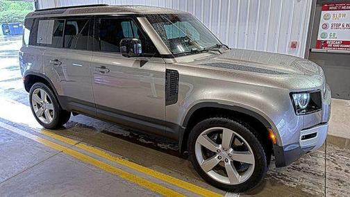 2024 Land Rover Defender 110 P400 S