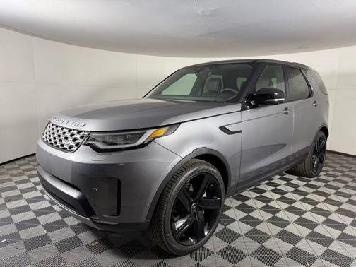 2025 Land Rover Discovery P300 S