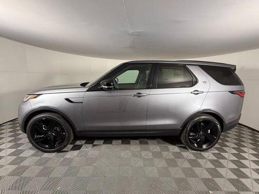 2025 Land Rover Discovery P300 S