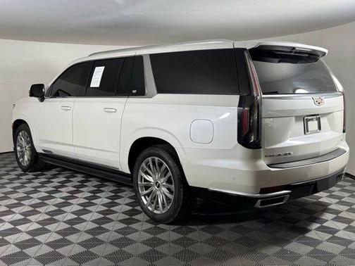 2022 Cadillac Escalade ESV Premium Luxury