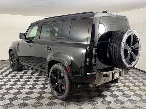2025 Land Rover Defender 110 P400 X