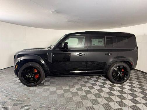 2025 Land Rover Defender 110 P400 X
