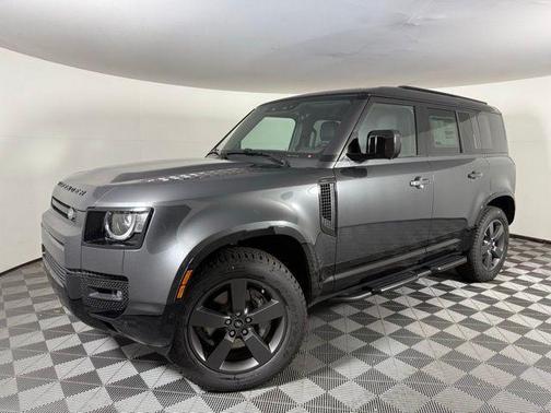 2025 Land Rover Defender 110 P400 X-Dynamic SE