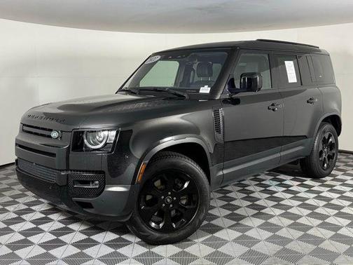 2022 Land Rover Defender 110 SE