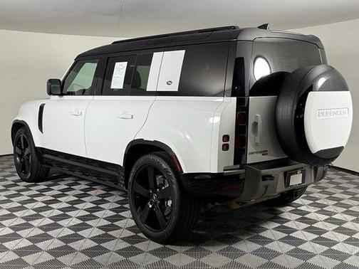 2023 Land Rover Defender 110 X-Dynamic SE