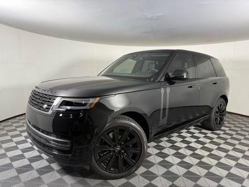 2025 Land Rover Range Rover P550e SE
