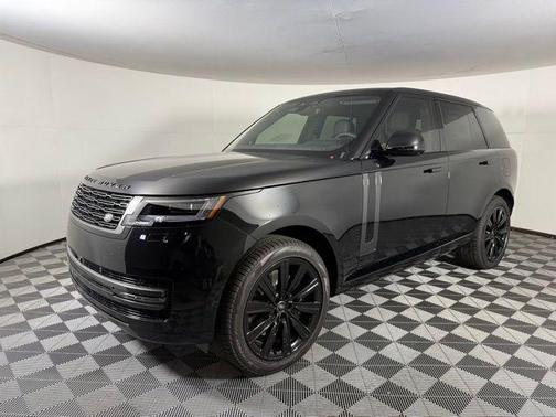 2025 Land Rover Range Rover P550e SE