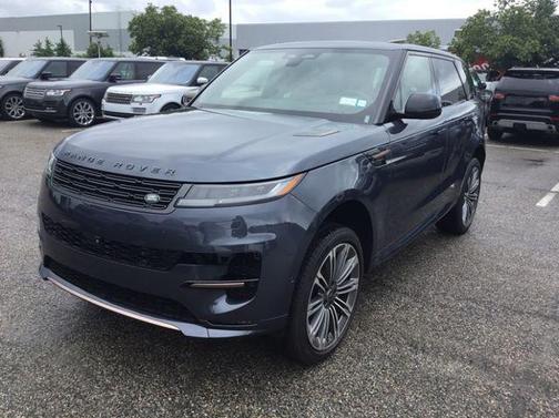 2025 Land Rover Range Rover Sport SE