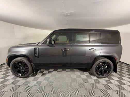 2025 Land Rover Defender 110 P500 X-Dynamic SE