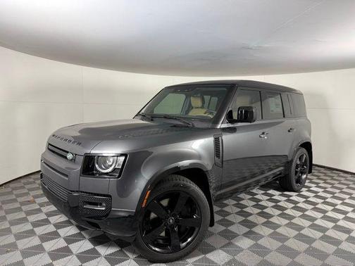 2025 Land Rover Defender 110 P500 X-Dynamic SE