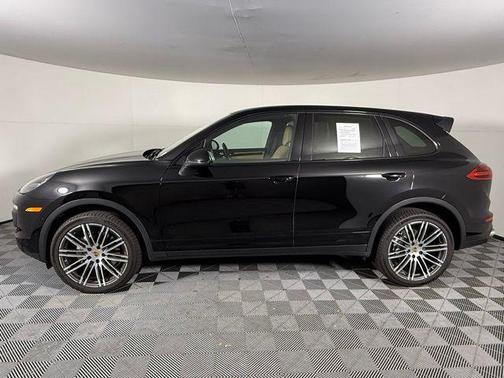 2016 Porsche Cayenne S