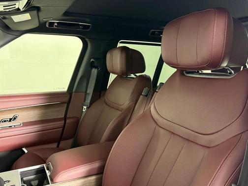 2025 Land Rover Range Rover P530 Autobiography