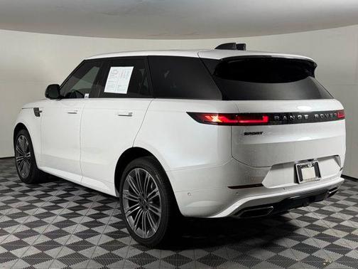 2024 Land Rover Range Rover Sport SE
