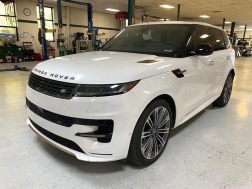 2024 Land Rover Range Rover Sport SE