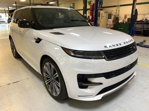 2024 Land Rover Range Rover Sport SE