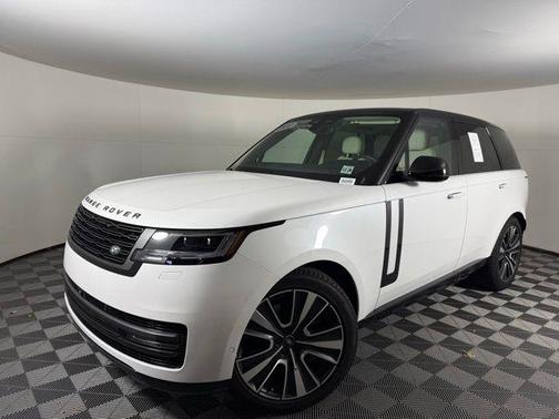 2024 Land Rover Range Rover P530 SE