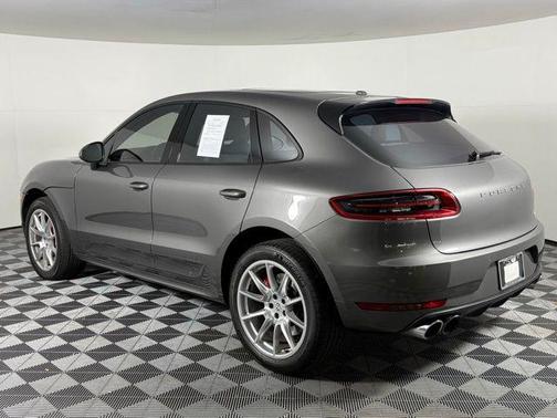 2015 Porsche Macan Turbo