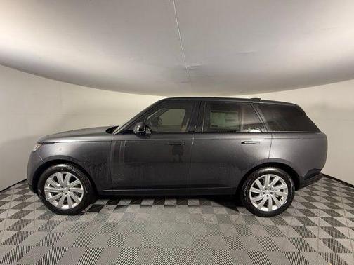 2025 Land Rover Range Rover P400 SE