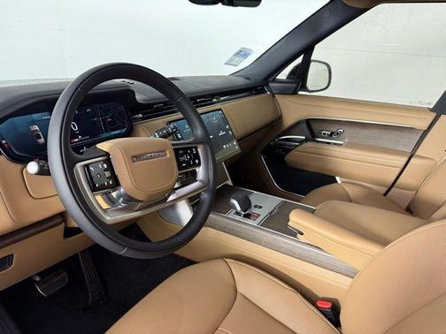 2025 Land Rover Range Rover P400 SE