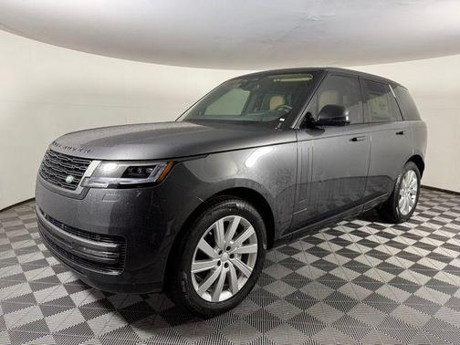 2025 Land Rover Range Rover P400 SE