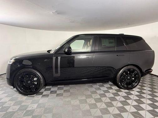 2025 Land Rover Range Rover P400 SE